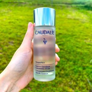 Caudalie Vinoperfect Brightening Glycolic Essence